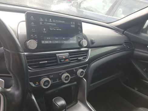 Used 2019 Honda Accord Sport image 7