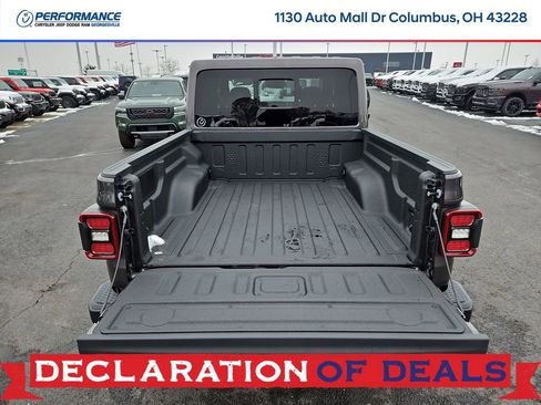 New 2026 Jeep Gladiator Mojave image 7