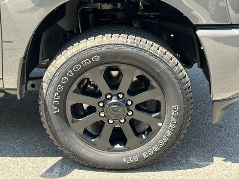 New 2026 RAM 2500 Laramie AWD/4WD image 11