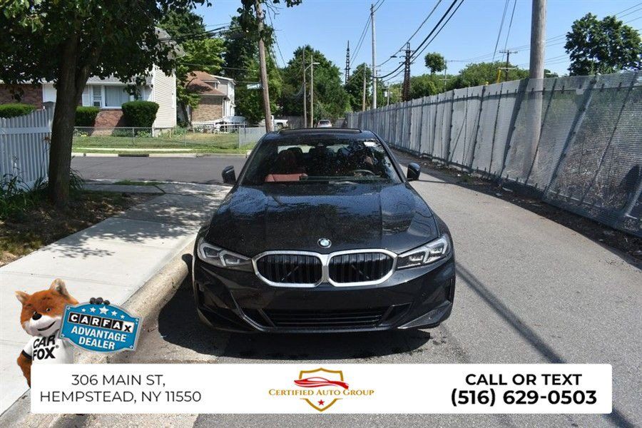 Used 2025 BMW 330i Sedan RWD image 2
