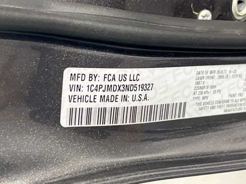 Used 2022 Jeep Cherokee Limited image 31