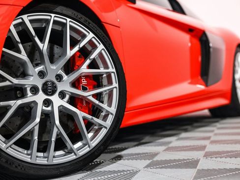 Used 2017 Audi R8 V10 plus AWD/4WD image 11