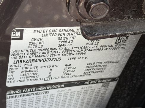Used 2023 Buick Envision Avenir FWD image 25
