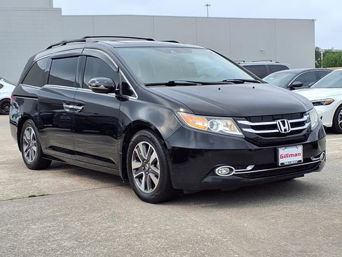 Used 2014 Honda Odyssey Touring Elite image 2
