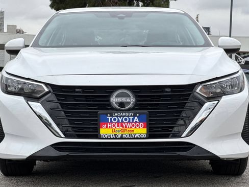 Used 2024 Nissan Sentra S FWD image 9
