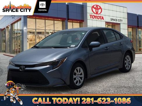 Used 2026 Toyota Corolla LE FWD image 1