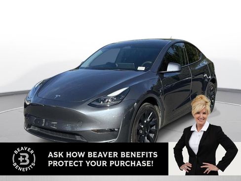 Used 2023 Tesla Model Y Long Range image 1