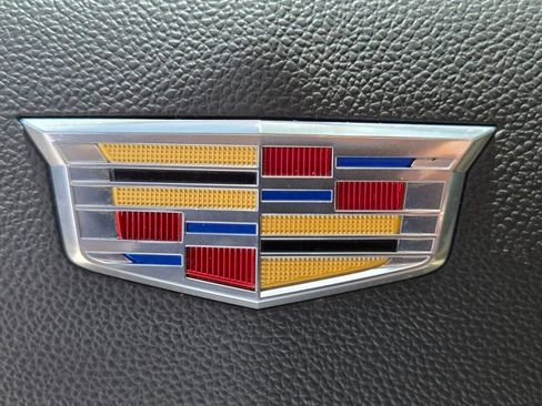 Used 2024 Cadillac XT4 Luxury w/ Cold Weather Package image 29