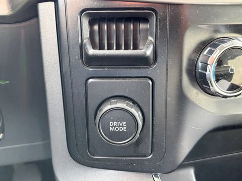 Used 2022 Ford F150 XLT w/ Equipment Group 301A Mid RWD image 9