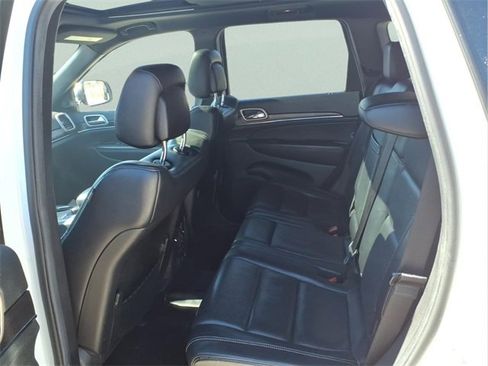 Used 2014 Jeep Grand Cherokee Limited image 8