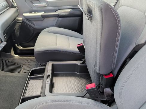 Used 2022 RAM 1500 Big Horn AWD/4WD image 37