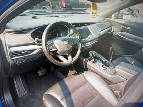 Used 2021 Cadillac XT4 Premium Luxury AWD/4WD image 8