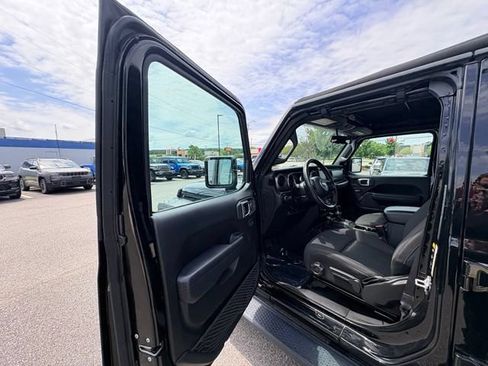 Used 2022 Jeep Wrangler Unlimited Sport AWD/4WD image 25