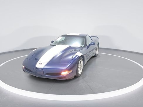 Used 2004 Chevrolet Corvette Coupe w/ Preferred Equipment Group image 5