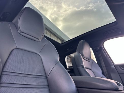 Used 2022 Porsche Cayenne Coupe image 17