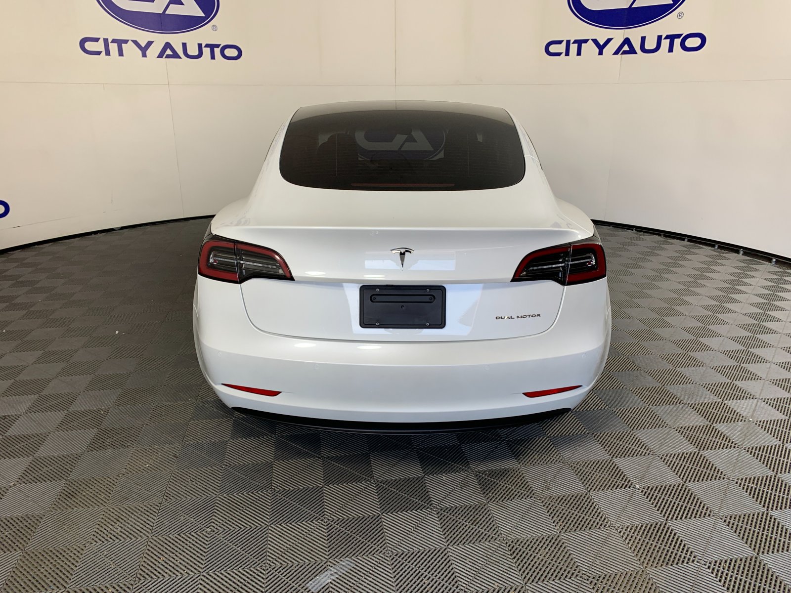 Used 2022 Tesla Model 3 Long Range AWD/4WD image 4
