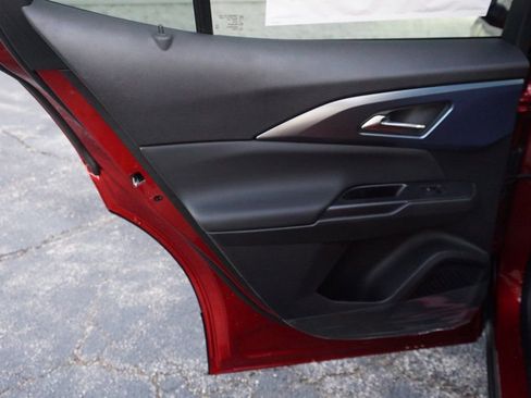 New 2026 Chevrolet Equinox EV LT image 23