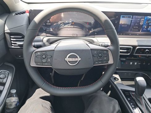 New 2026 Nissan Sentra SR w/ Floor Mat Package FWD image 14