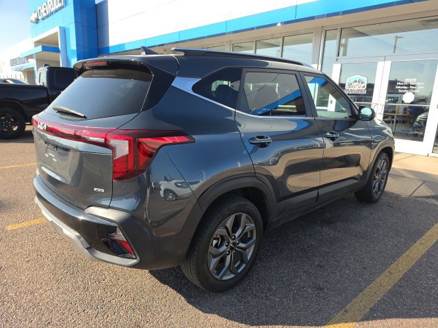Used 2024 Kia Seltos S AWD/4WD image 3