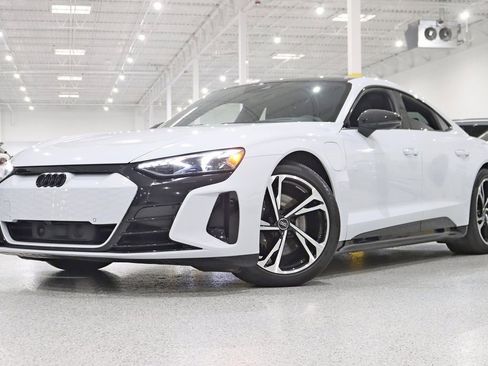 Used 2023 Audi e-tron GT Premium Plus w/ Performance Package image 7