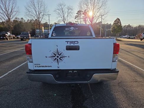 Used 2011 Toyota Tundra 2WD CrewMax w/ Tow Pkg image 4