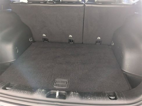 Used 2023 Jeep Compass Limited image 28