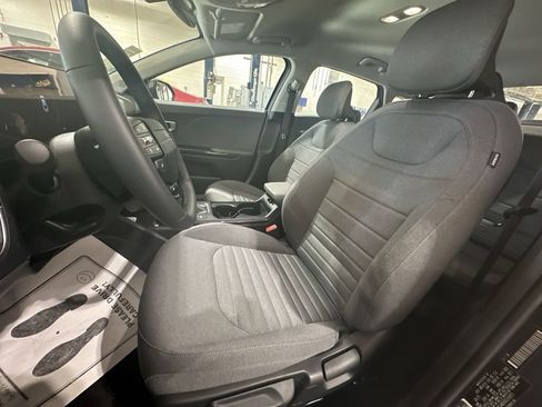 New 2025 Kia K4 EX image 11