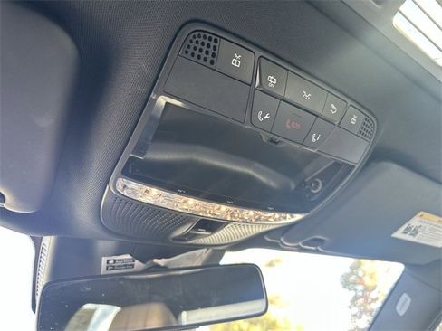 Used 2017 Mercedes-Benz E 300 image 19