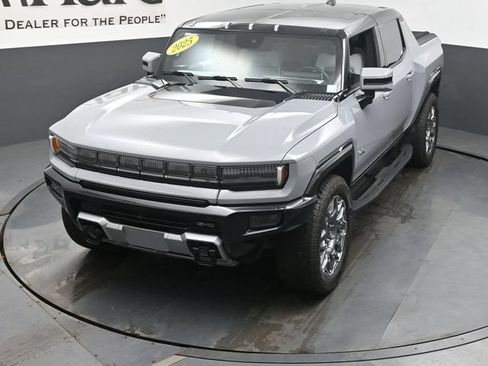 Used 2025 GMC Hummer EV 3X AWD/4WD image 44