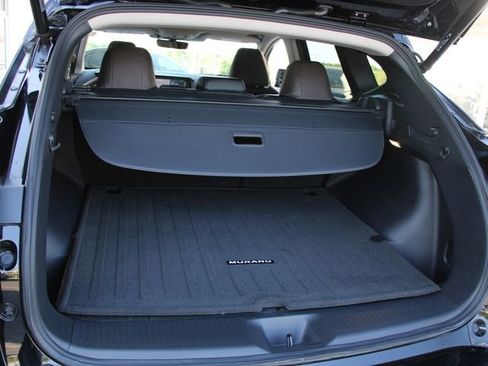 Certified 2025 Nissan Murano Platinum w/ Cargo Package AWD/4WD image 11