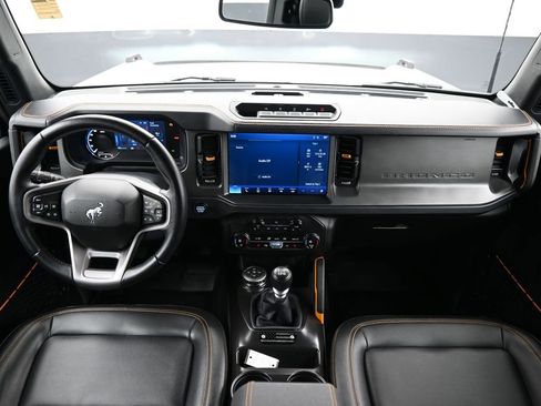 Used 2024 Ford Bronco Badlands w/ Sasquatch Package image 11