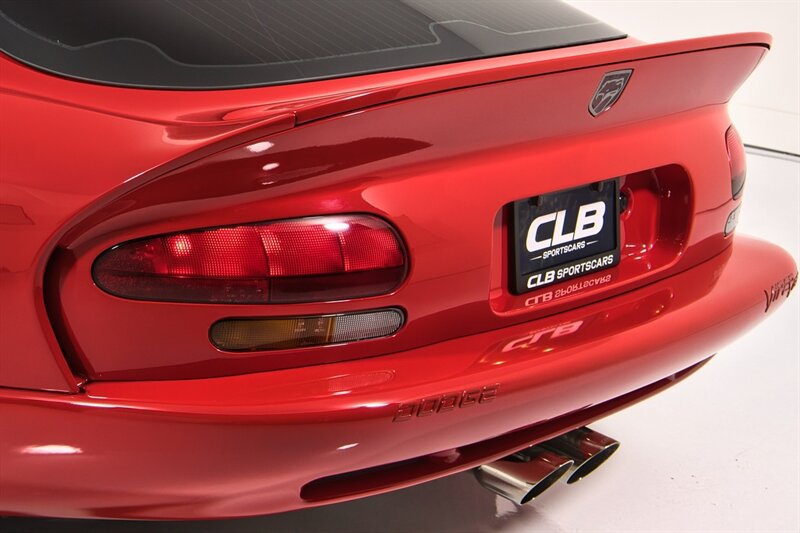 Used 2002 Dodge Viper GTS RWD image 39