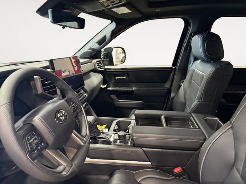 New 2026 Toyota Tundra Limited AWD/4WD image 9