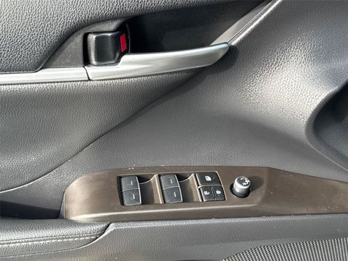 Used 2023 Toyota Camry XSE FWD image 29