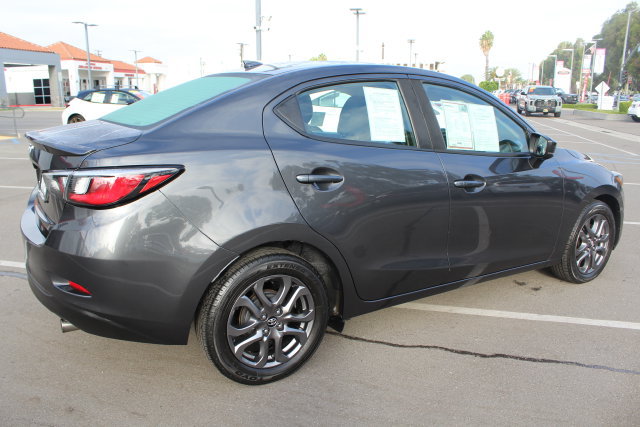 Used 2019 Toyota Yaris LE FWD image 16