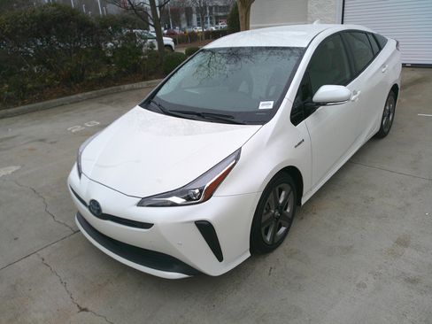 Used 2020 Toyota Prius Limited image 7
