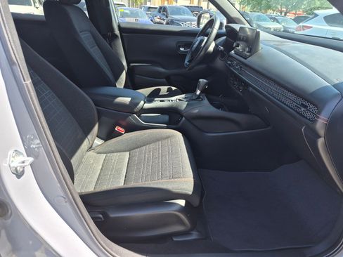 Used 2024 Honda HR-V Sport image 32