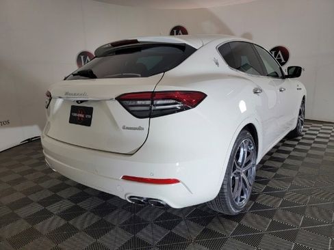 Used 2023 Maserati Levante GT image 3
