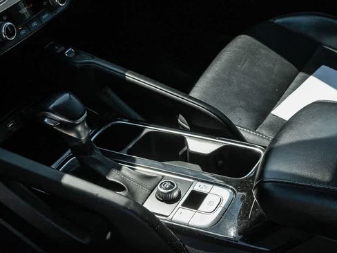 Used 2020 Kia Telluride S FWD image 16