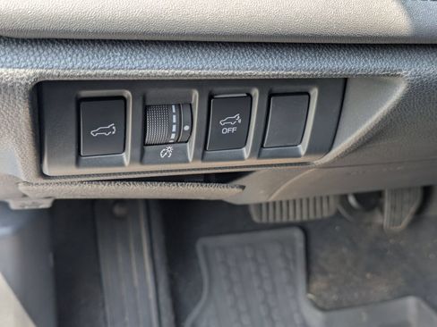 Used 2025 Subaru Outback Wilderness AWD/4WD image 17