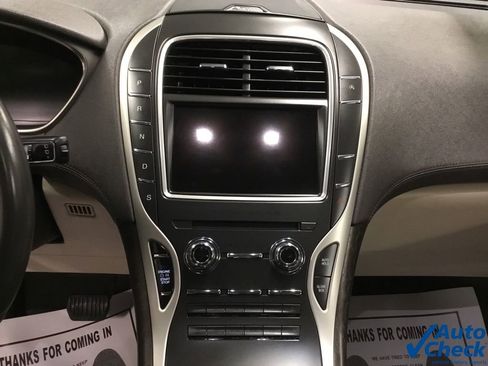 Used 2020 Lincoln Nautilus Reserve image 43