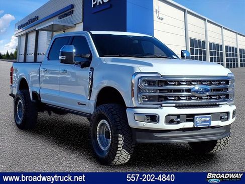 Used 2024 Ford F250 Platinum image 1