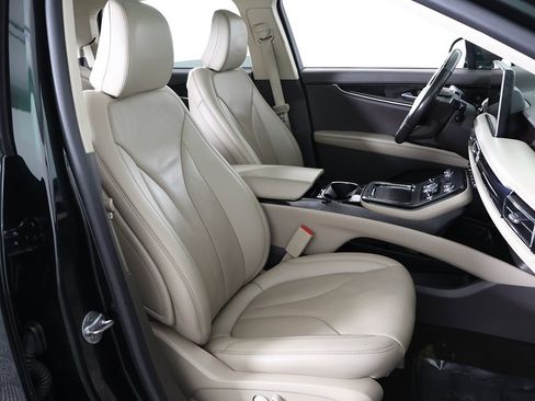 Used 2021 Lincoln Nautilus Reserve image 34