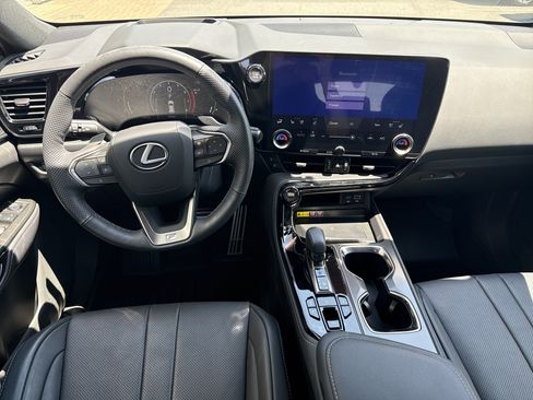 Used 2025 Lexus NX 350 F Sport AWD/4WD image 6