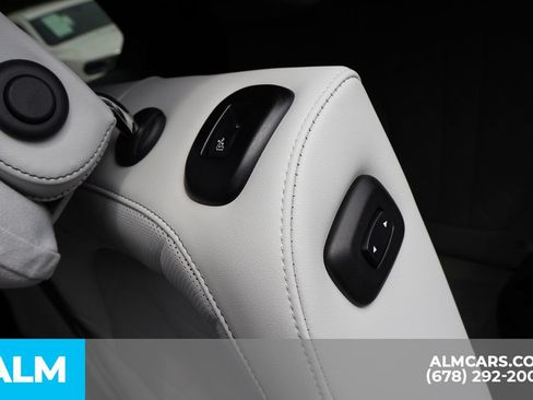 Used 2025 BMW X7 xDrive40i w/ Premium Package AWD/4WD image 22