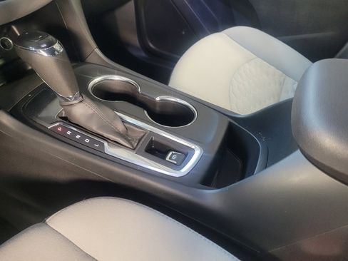 Used 2020 Chevrolet Equinox LT image 26