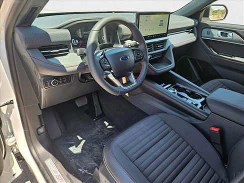 New 2025 Ford Explorer ST-Line image 3