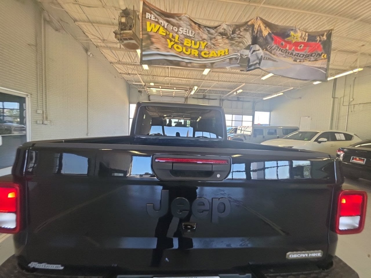 Used 2021 Jeep Gladiator Sport AWD/4WD image 5
