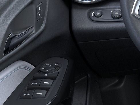 New 2026 Chevrolet Trax LT w/ Driver Confidence Package FWD image 23