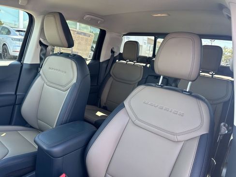 New 2025 Ford Maverick Lariat image 13